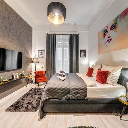 부다페스트 Sweet Dreams At Opera House Downtown 아파트 외부 사진